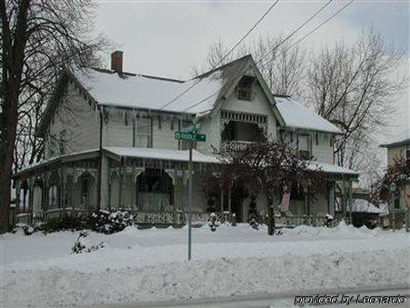 Rocking Horse Inn Ravenna Экстерьер фото
