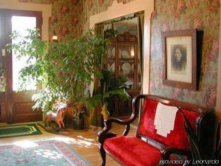Rocking Horse Inn Ravenna Интерьер фото