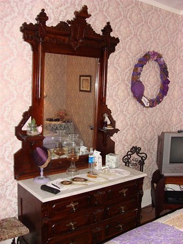 Rocking Horse Inn Ravenna Экстерьер фото